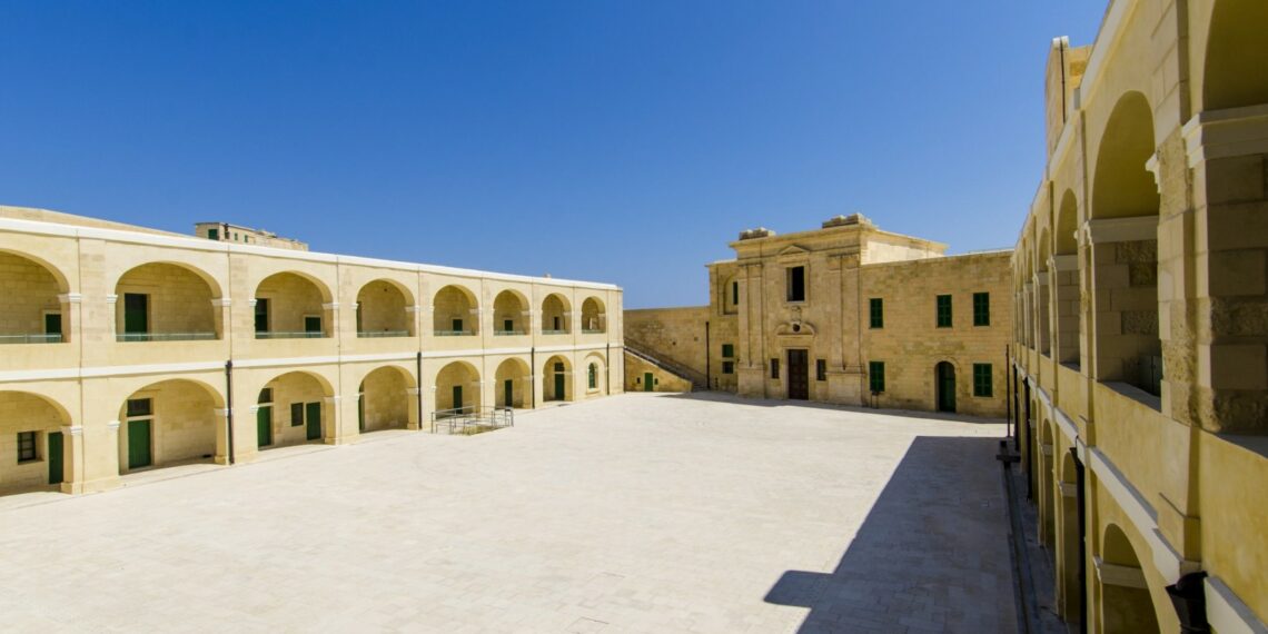 place fort ciel bleu