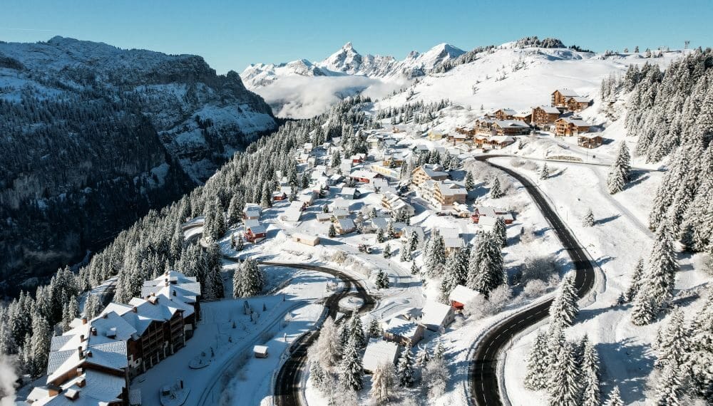 vue hameau Flaine enneigé