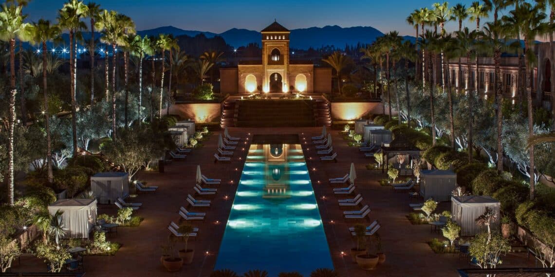 piscine Marrakech nuit palmeraie