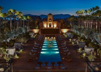 piscine Marrakech nuit palmeraie