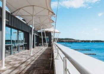 mer bâtiment balcons