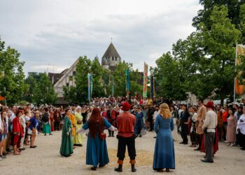 troupes déguisements médiévaux
