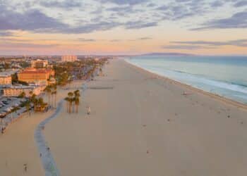 1 ©Santa Monica Travel & Tourism