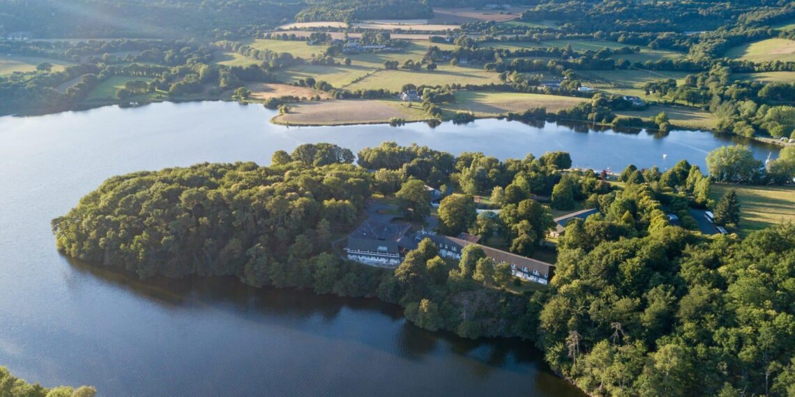 lac forêts hotel