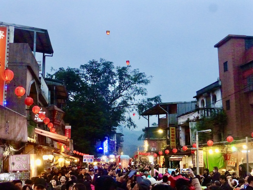 Le lancer deslanternes à Pingxi