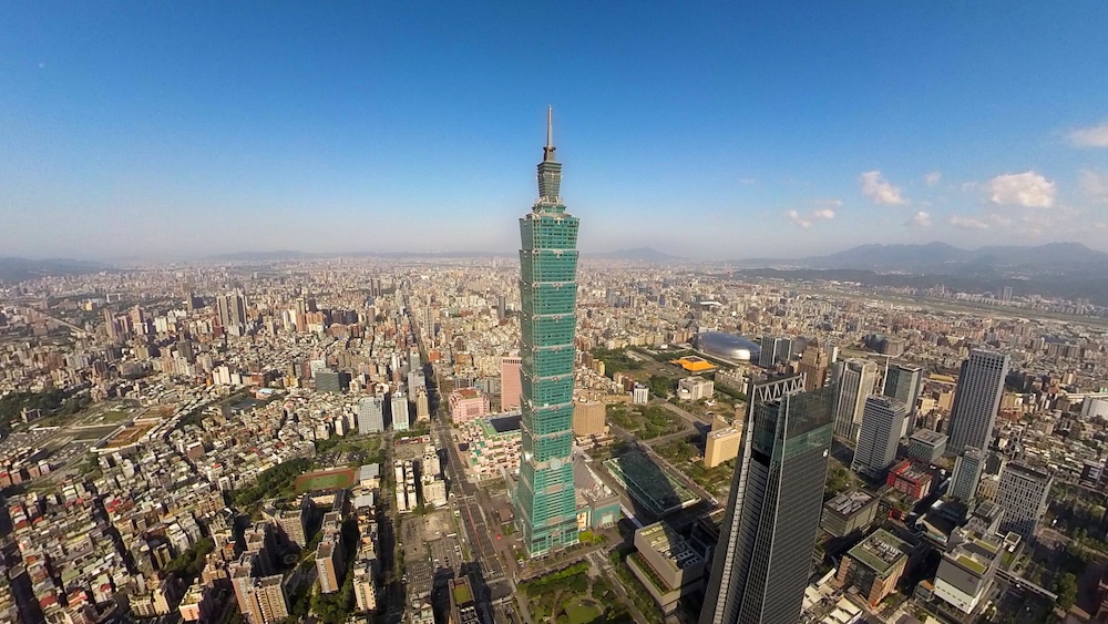 Vue d'ensemble de la capitale dominée par sa toutr 101 ©OT Taïwan
