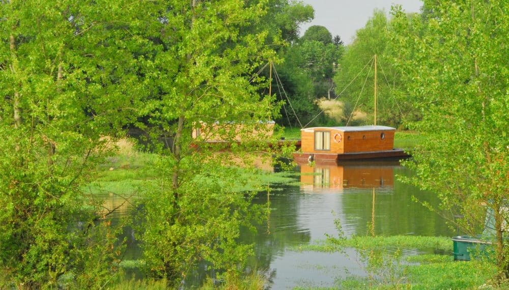 cabane sur l'eau forêts