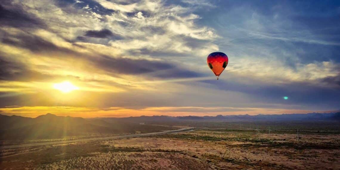 Balloon flying over the Sonoran Desert at sunrise ©Hot Air Expeditions