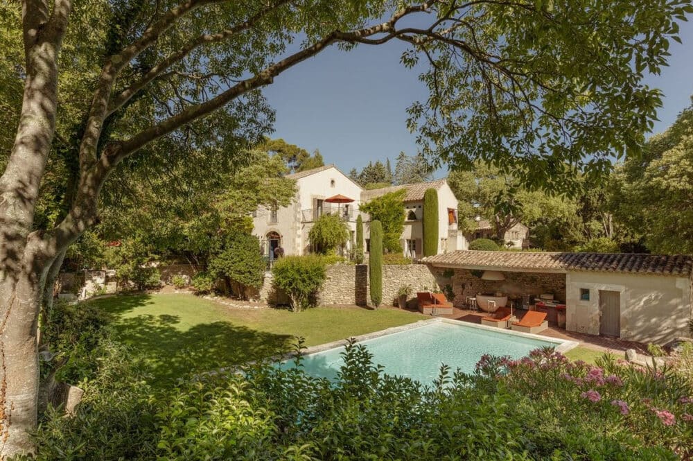 Le Chef 2* Sylvestre Wahid rouvre une maison à Saint Rémy de Provence