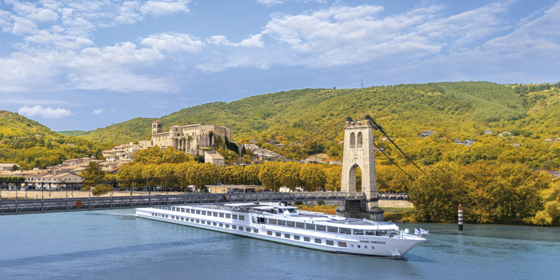 bateau croisière fleuve pont