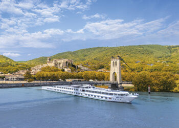 bateau croisière fleuve pont
