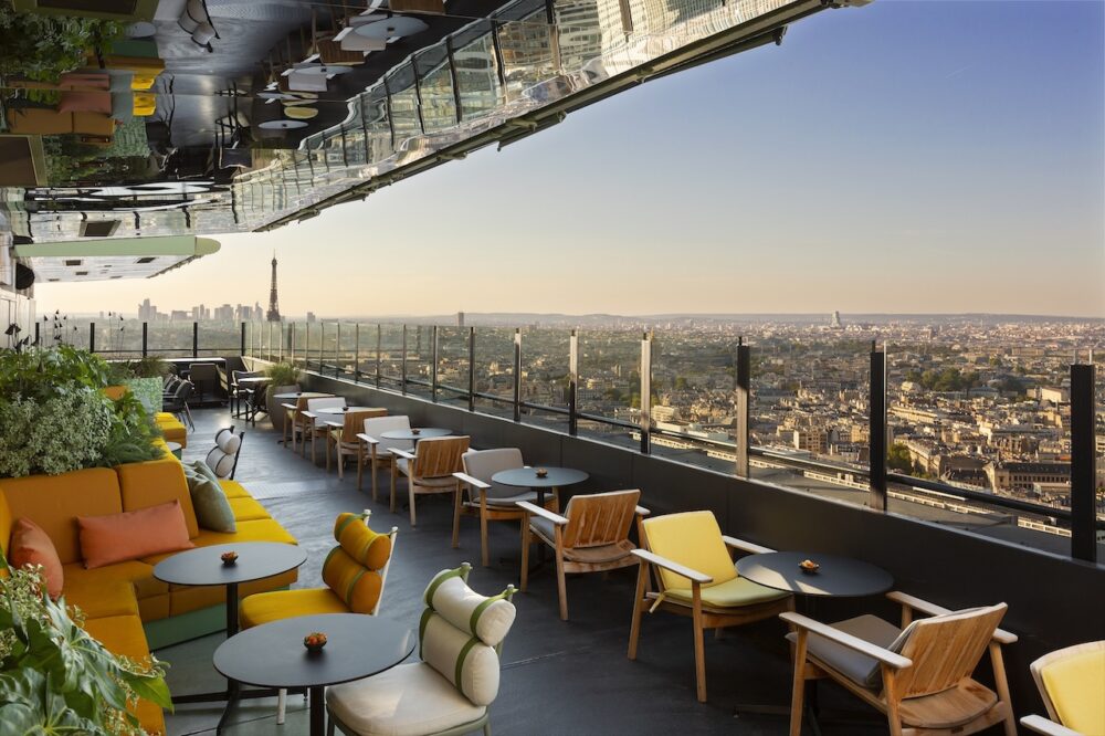 Skybar - Rooftop outdoor day ©Arnaud Laplanche