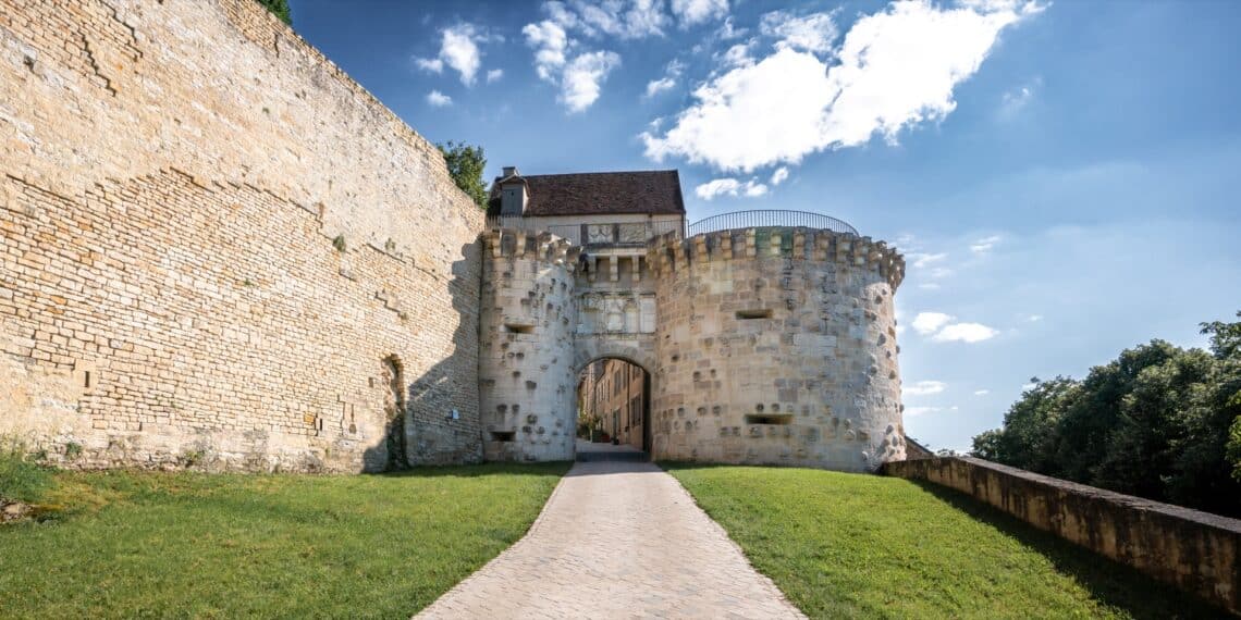 fort tour chemin rempart
