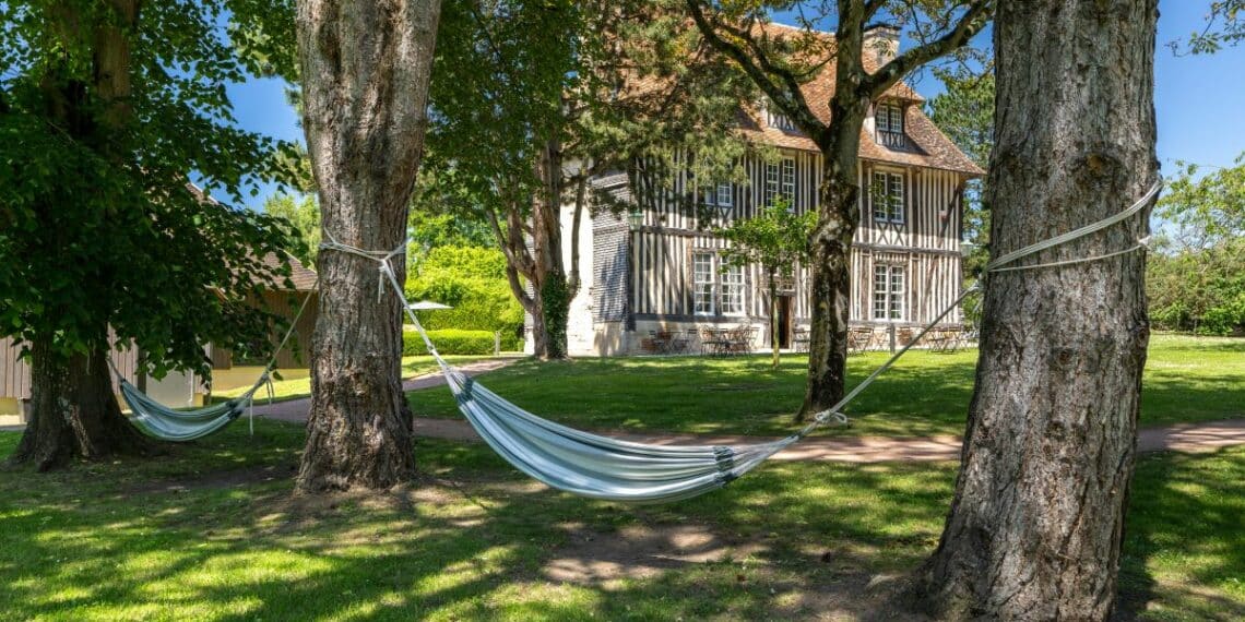 manoir jardin hamacs