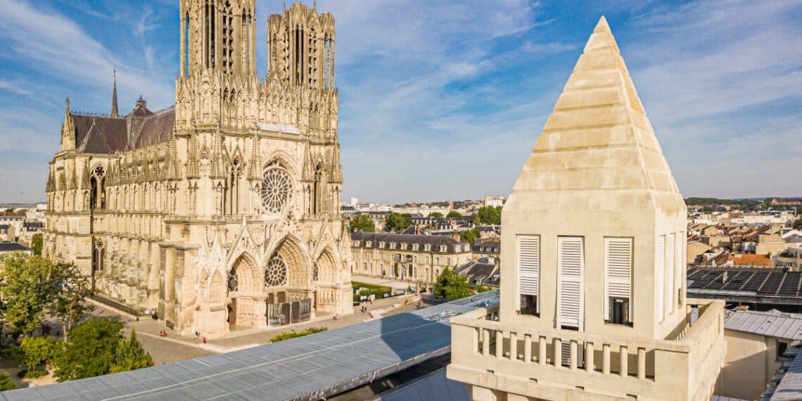 cathédrale tour ville
