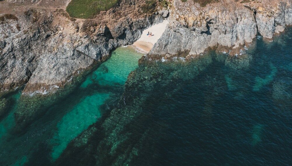 crique plage de sable mer