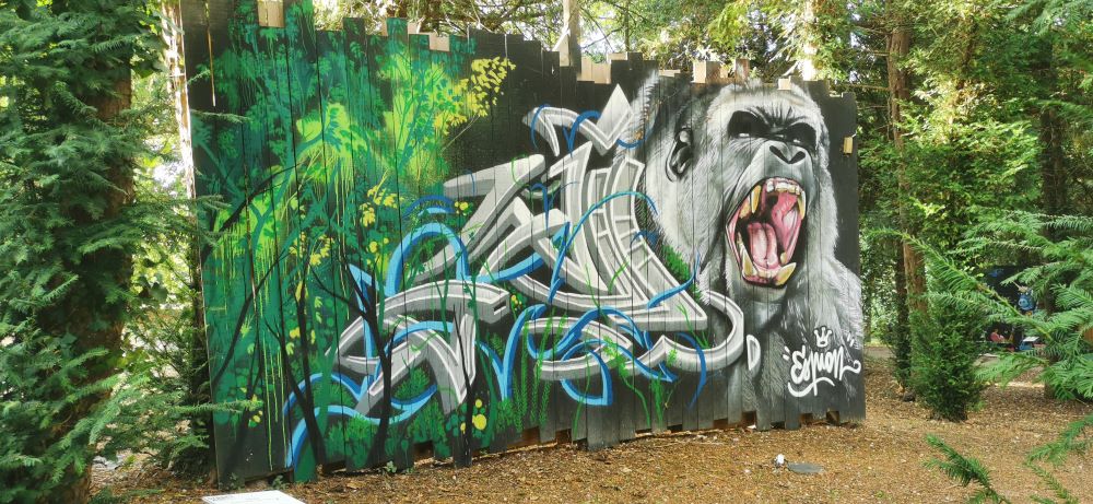 peinture street art forêt