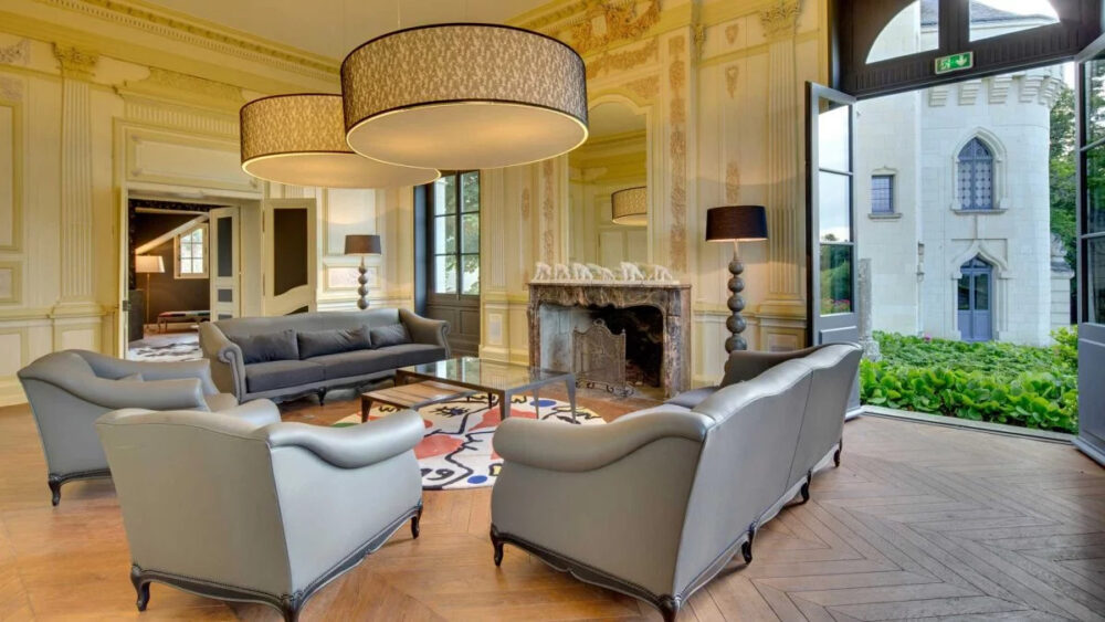 salon fauteuils cheminée