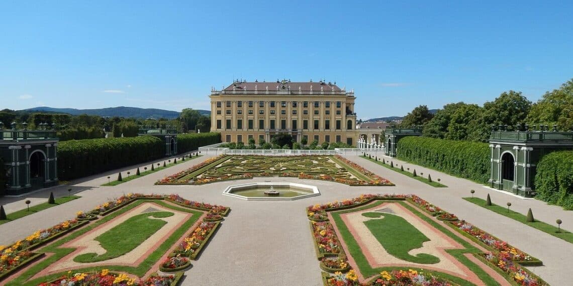 château jardins Vienne