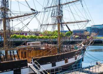 Jeanie Johnston tall ship